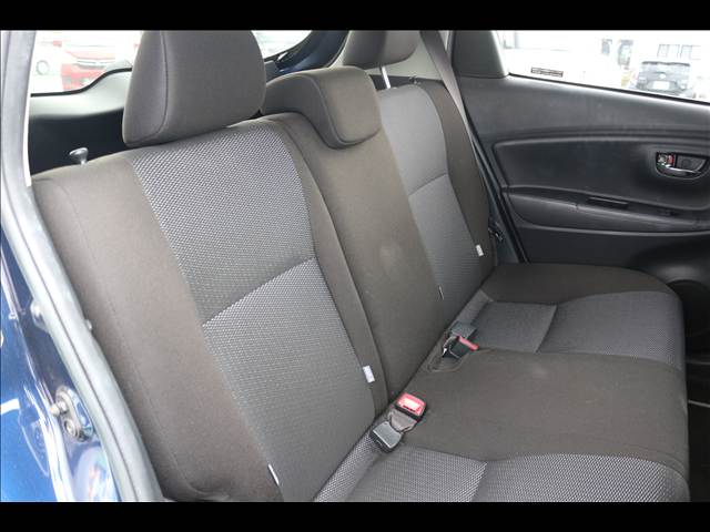 トヨタ ヴィッツ ＨＹＢＲＩＤ Ｆ ＳＡＦＥＴＹ ＥＤＩＴＩＯＮ ＩＩＩ R1年 (関東) 99