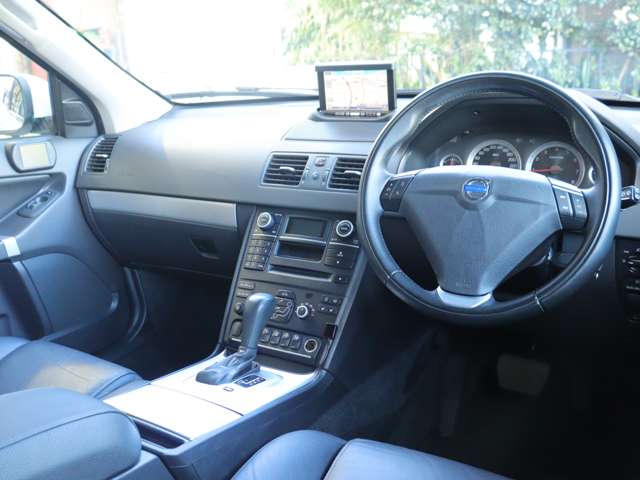ボルボ ＸＣ９０ ３．２ ＡＷＤ ４ＷＤ H26年 (関東) 99