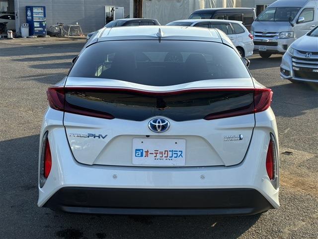 トヨタ プリウスＰＨＶ １．８ Ａ プレミアム H29年 (関東) 99