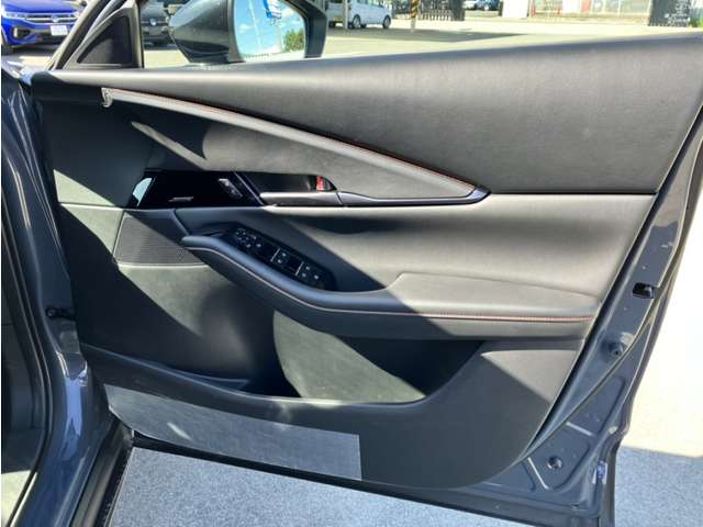 マツダ ＣＸ−３０ ２．０ ２０Ｓ レトロスポーツエディション R5年 (近畿) 99