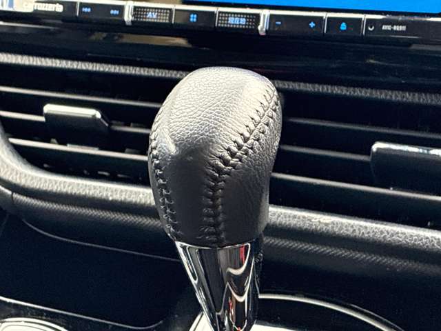 トヨタ ヴォクシー ２．０ ＺＳ 煌ＩＩＩ ４ＷＤ R3年 (北海道) 99