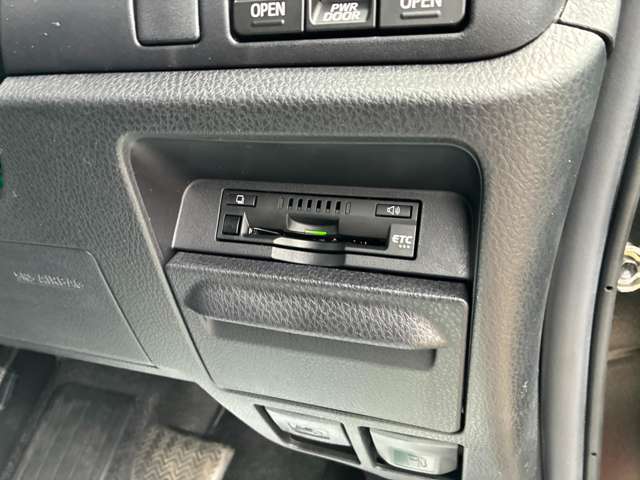 トヨタ ヴォクシー ２．０ ＺＳ 煌ＩＩＩ ４ＷＤ R3年 (北海道) 99