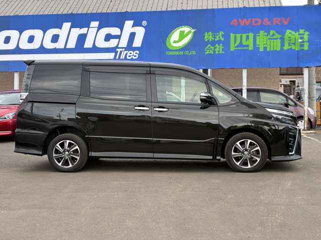 トヨタ ヴォクシー ２．０ ＺＳ 煌ＩＩＩ ４ＷＤ R3年 (北海道) 99