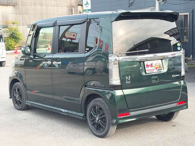 ホンダ Ｎ　ＢＯＸ ６６０ カスタムＧ ＳＳパッケージ ブラックスタイル H29年 (九州・沖縄) 99