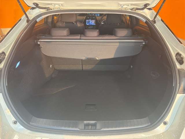 トヨタ プリウス １．８ Ｓ セーフティ プラス H29年 (近畿) 99