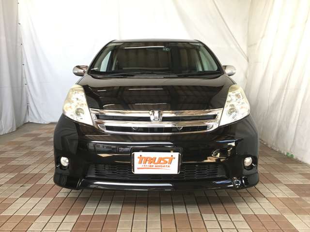 トヨタ アイシス ２．０ プラタナ ブラックリミテッド H23年 (甲信越・北陸) 99