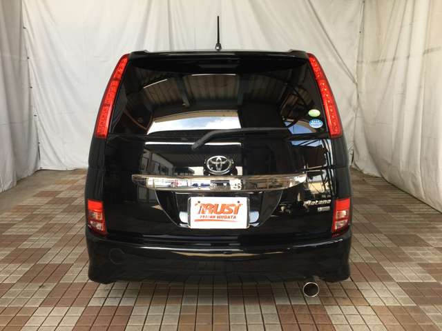 トヨタ アイシス ２．０ プラタナ ブラックリミテッド H23年 (甲信越・北陸) 99