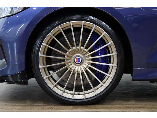 アルピナ Ｂ３ツーリング アルラット ４ＷＤ R7年 () 99
