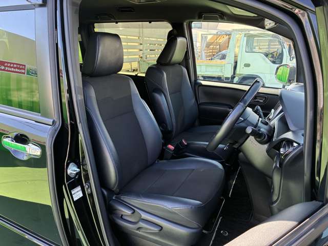 トヨタ ノア ２．０ ＳＩ ＷＸＢＩＩＩ R3年 (関東) 99