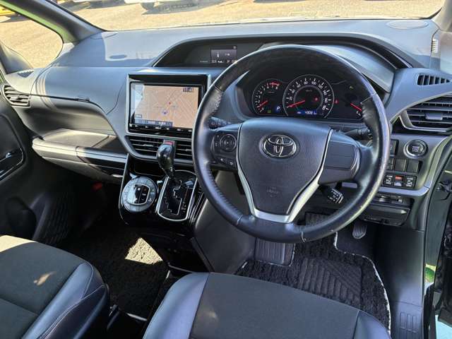 トヨタ ノア ２．０ ＳＩ ＷＸＢＩＩＩ R3年 (関東) 99