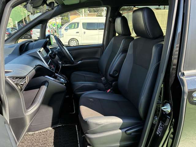 トヨタ ノア ２．０ ＳＩ ＷＸＢＩＩＩ R3年 (関東) 99