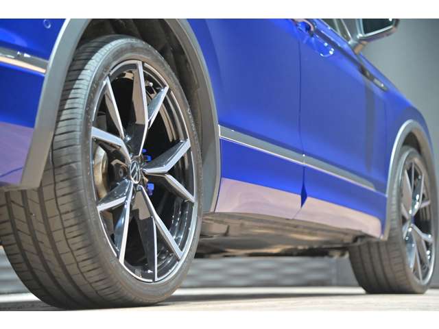 フォルクスワーゲン ティグアンＲ Ｒ ４モーション ４ＷＤ R4年 () 99