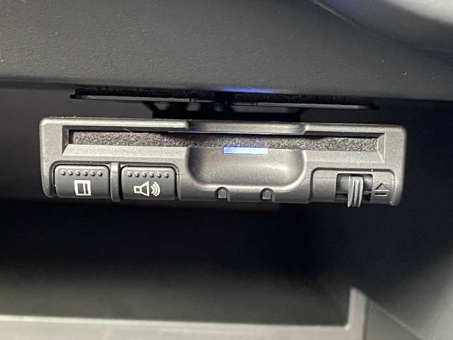 日産 ノート １．２ Ｅ－ＰＯＷＥＲ ＡＵＴＥＣＨ H30年 (近畿) 99