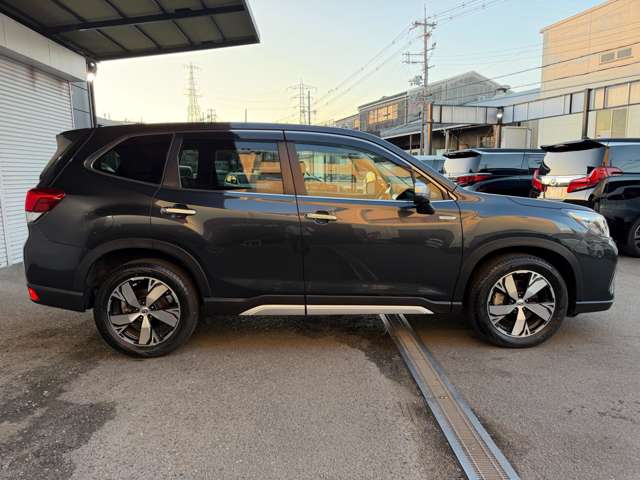 スバル フォレスター　ハイブリッド ２．０ アドバンス ４ＷＤ H30年 (近畿) 99