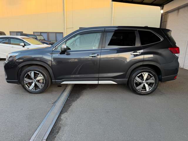スバル フォレスター　ハイブリッド ２．０ アドバンス ４ＷＤ H30年 (近畿) 99