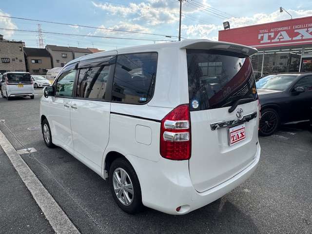 トヨタ ノア ２．０ Ｘ スマートエディション H23年 (近畿) 99
