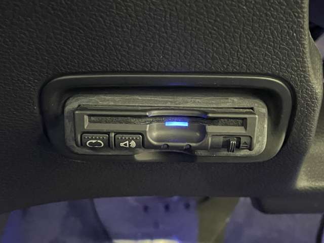 ホンダ ヴェゼル １．５ ハイブリッド Ｚ H26年 (近畿) 99