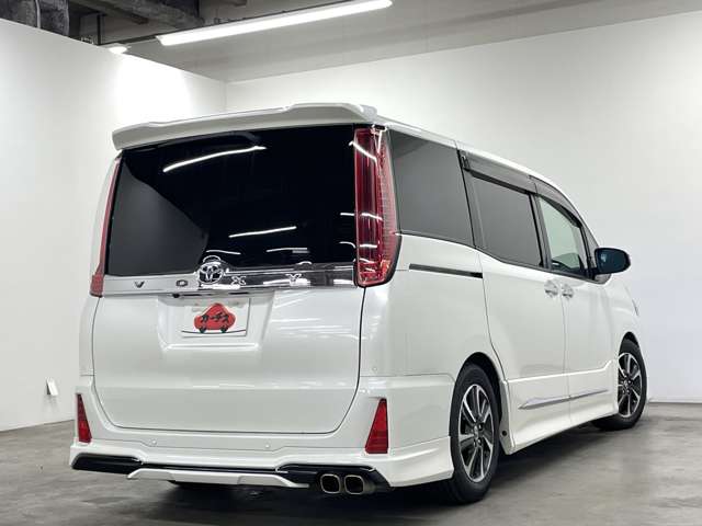 トヨタ ヴォクシー ２．０ ＺＳ 煌ＩＩＩ R3年 (近畿) 99