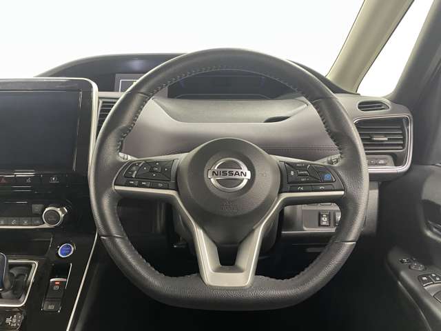 日産 セレナ １．２ Ｅ－ＰＯＷＥＲ ハイウェイスター Ｖ R4年 (近畿) 99