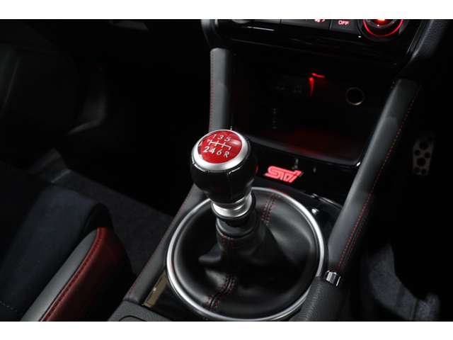 スバル ＷＲＸ　ＳＴＩ ＳＴＩ ２．０ ４ＷＤ R1年 (近畿) 99