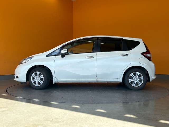 日産 ノート １．２ Ｘ H29年 (近畿) 99