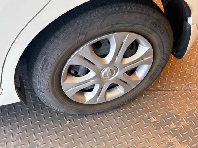 日産 ノート １．２ Ｘ H29年 (近畿) 99