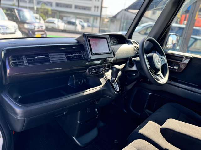 ホンダ Ｎ　ＢＯＸ カスタム ６６０ Ｇ Ｌ ホンダセンシング R1年 (近畿) 99