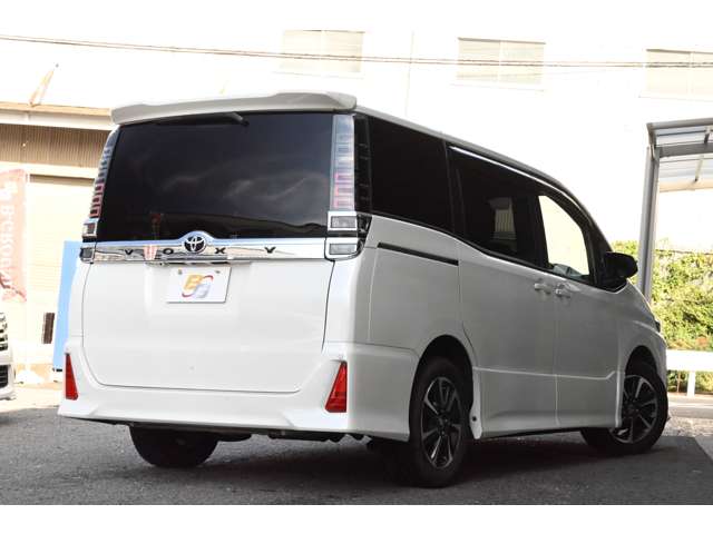 トヨタ ヴォクシー ２．０ ＺＳ H29年 (近畿) 99