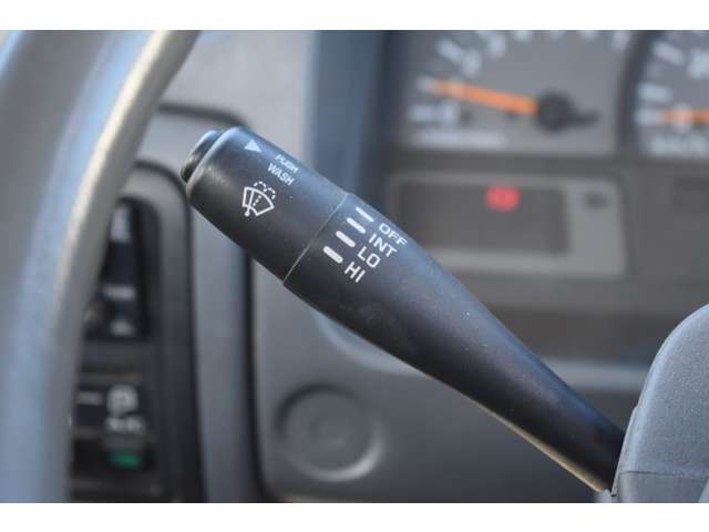 日産 アトラス ２．０ ロング スーパーロー ＤＸ H17年 (近畿) 99
