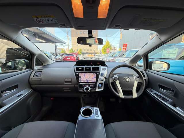 トヨタ プリウスΑ １．８ Ｓ H25年 (近畿) 99