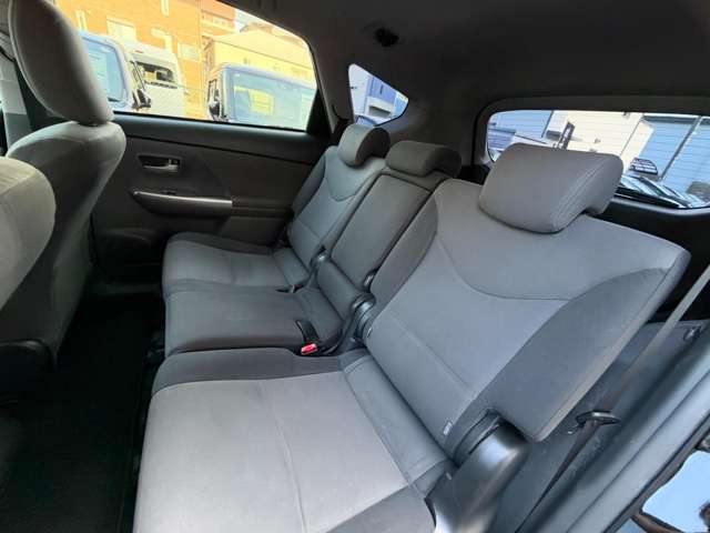トヨタ プリウスΑ １．８ Ｓ H25年 (近畿) 99
