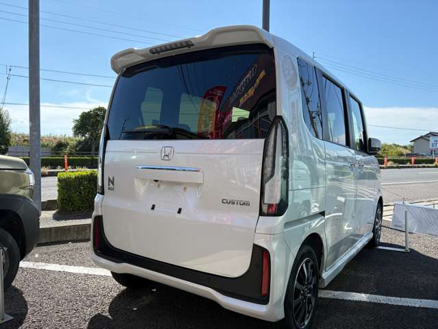 ホンダ Ｎ　ＢＯＸ カスタム ６６０ R8年 (四国) 99