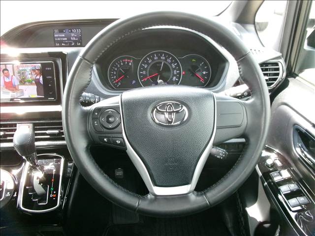 トヨタ ノア ２．０ ＳＩ ＷＸＢＩＩ R1年 (関東) 99