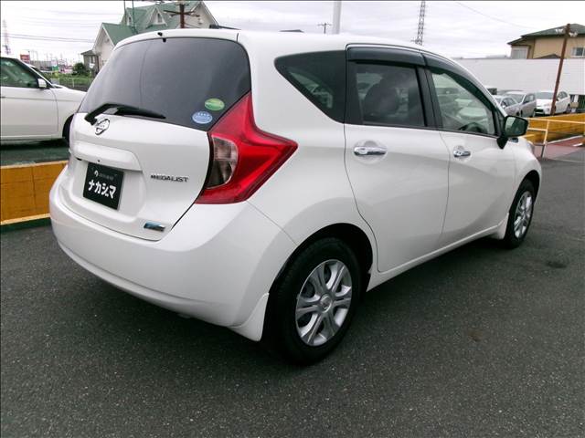 日産 ノート １．２ メダリスト H28年 (関東) 99