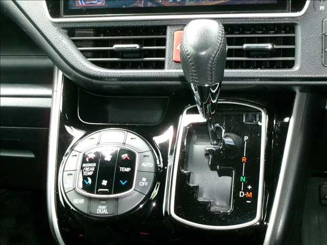トヨタ ヴォクシー ２．０ ＺＳ 煌ＩＩ R1年 (関東) 99