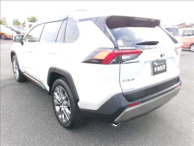 トヨタ ＲＡＶ４ ２．５ ハイブリッド Ｇ Ｅ－ＦＯＵＲ ４ＷＤ R5年 (関東) 99