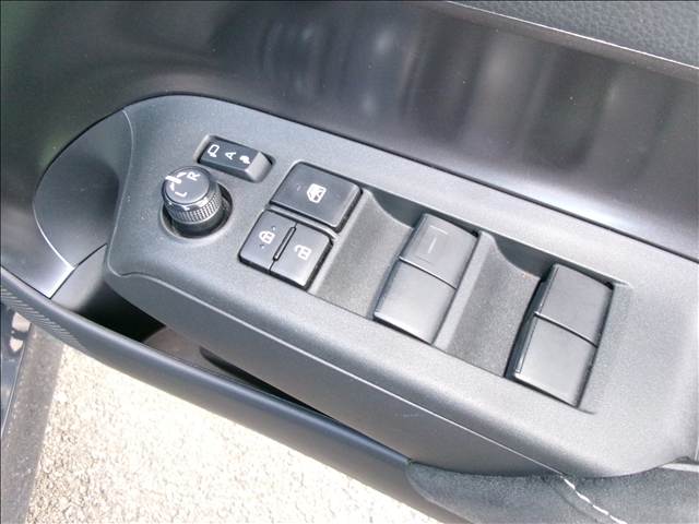 トヨタ アクア １．５ ＧＲスポーツ R5年 (関東) 99