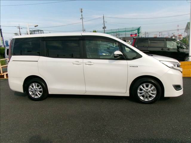 トヨタ ノア １．８ ハイブリッド Ｇ R1年 (関東) 99