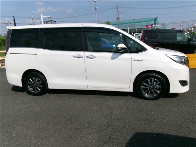 トヨタ エスクァイア　ハイブリッド １．８ ハイブリッド ＧＩ プレミアムパッケージ R1年 (関東) 99