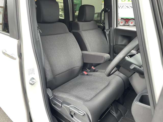 ホンダ Ｎ　ＢＯＸ カスタム ６６０ R6年 (関東) 99