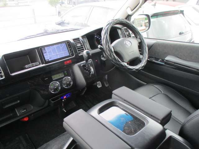 トヨタ ハイエースワゴン ２．７ グランドキャビン ４ＷＤ H25年 (関東) 99
