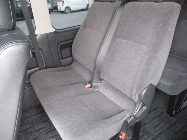 トヨタ ハイエースワゴン ２．７ グランドキャビン ４ＷＤ H25年 (関東) 99