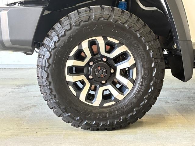 トヨタ ランドクルーザー７０ ２．８ ＡＸ ディーゼルターボ ４ＷＤ R6年 (中国) 99