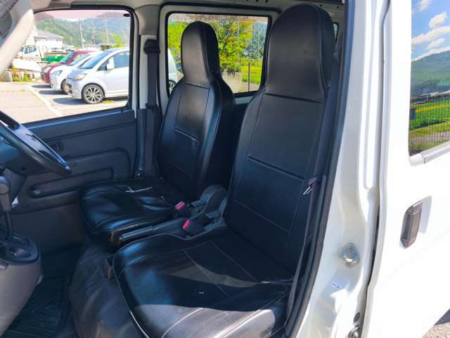 ダイハツ ハイゼットカーゴ ６６０ デラックス ハイルーフ ４ＷＤ H25年 () 99