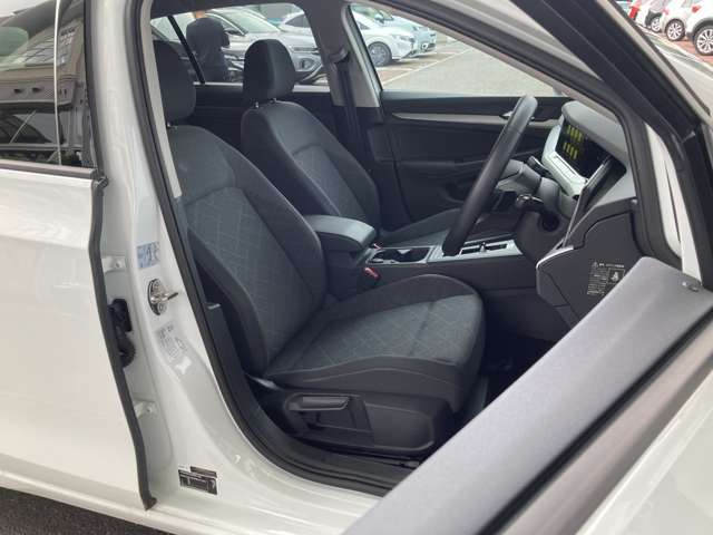 フォルクスワーゲン ゴルフ ｅＴＳＩ　アクティブ　プラチナム　エディション R5年 (東北) 99