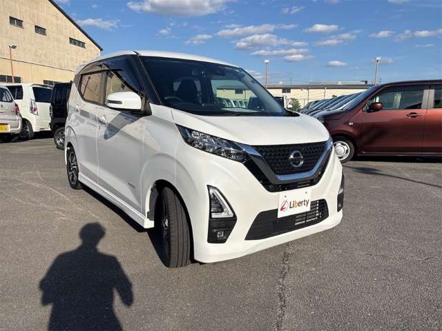 日産 デイズ ６６０ ハイウェイスターＧターボ R4年 (近畿) 99