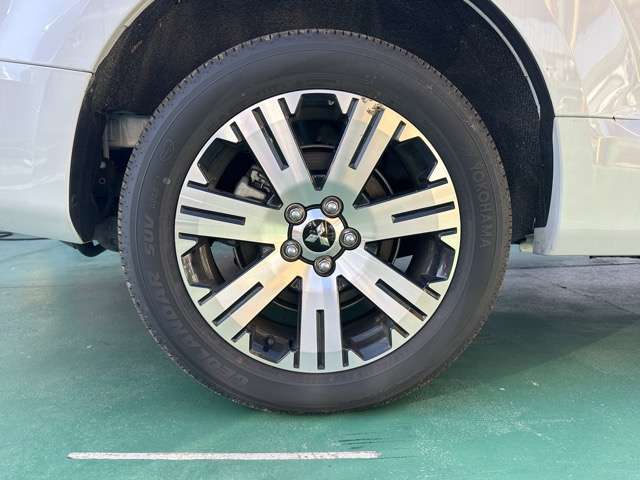三菱 デリカ　Ｄ：５ ２．２ Ｐ ディーゼルターボ ４ＷＤ R7年 () 99
