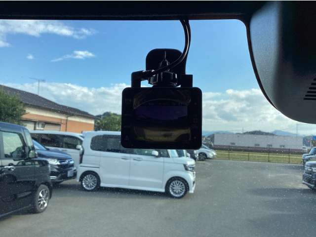 ホンダ Ｎ　ＢＯＸ カスタム ６６０ ターボ R7年 (九州・沖縄) 99