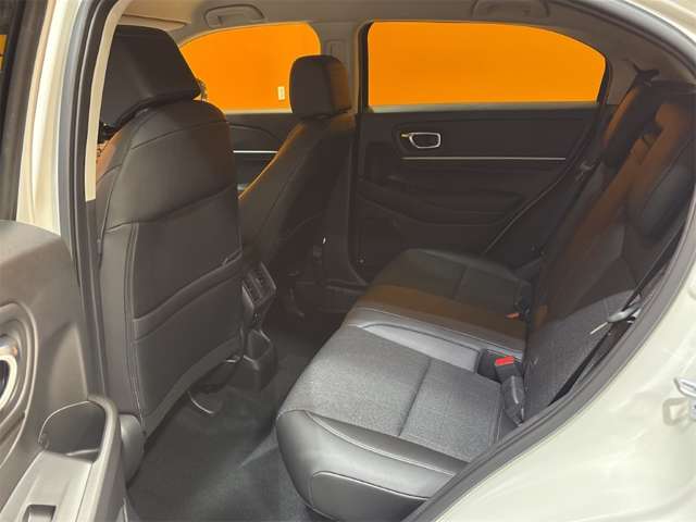 ホンダ ヴェゼル １．５ Ｅ：ＨＥＶ Ｚ R8年 (近畿) 99