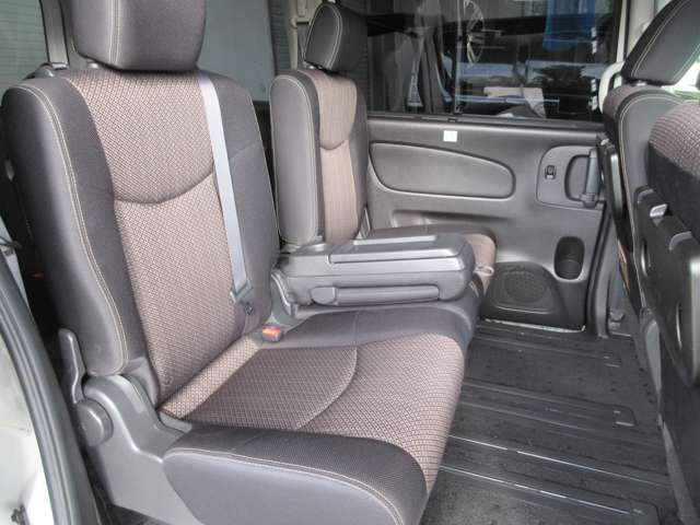 日産 セレナ ２．０ ハイウェイスター Ｓ－ＨＹＢＲＩＤ アドバンストセーフティ パッケージ H26年 (関東) 99